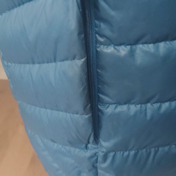 Lole Lightweight, Downfilled, Hooded, Puffer Coat in Blue - Size S - Picture 3 of 10